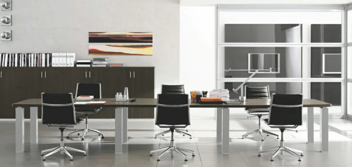 Conference Table in Saudi